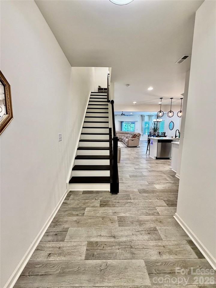 12029 Basking Dr - Photo 4 of 28