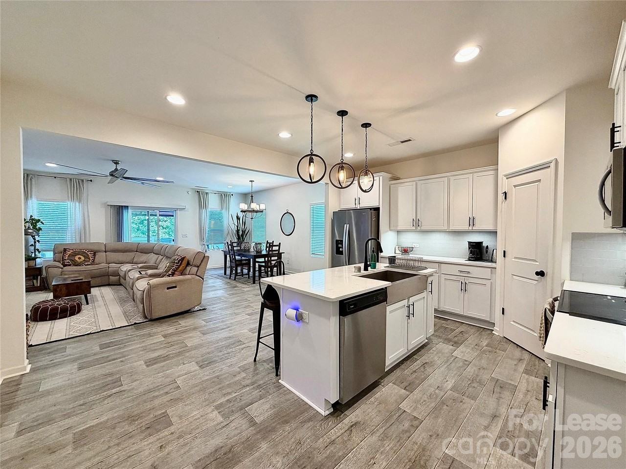 12029 Basking Dr - Photo 5 of 28