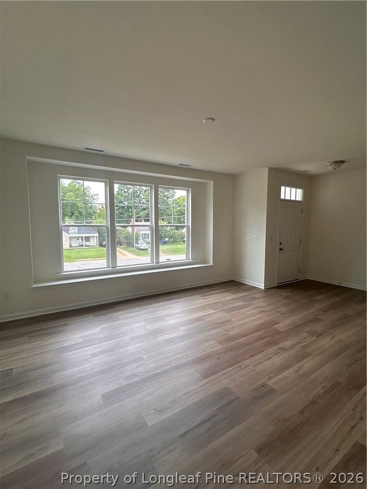 1423 Goldsboro Ave - Photo 6 of 20