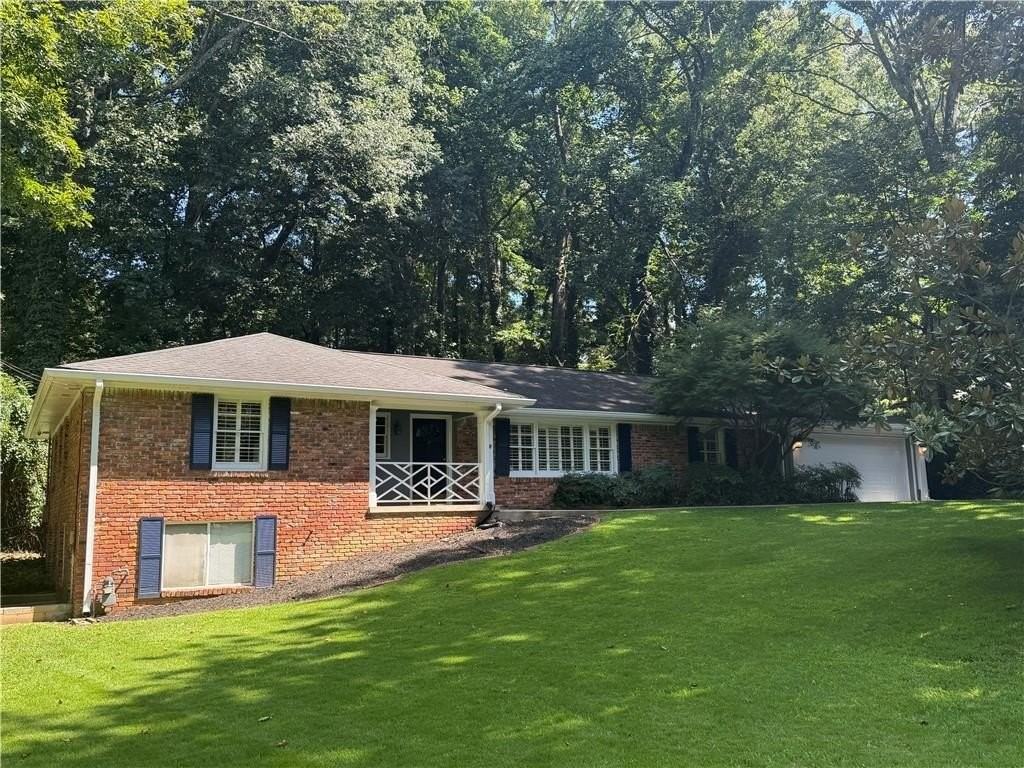 6651 Castleton Dr - Photo 2 of 39
