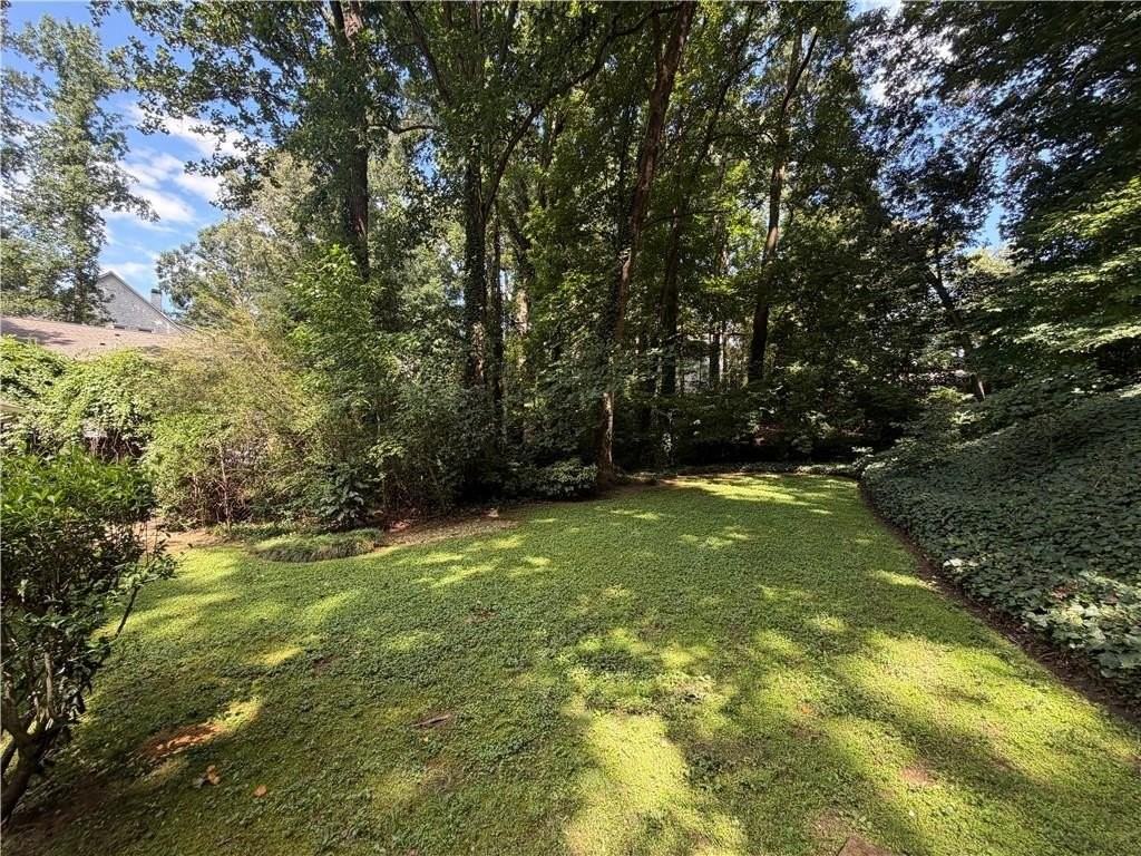 6651 Castleton Dr - Photo 4 of 39
