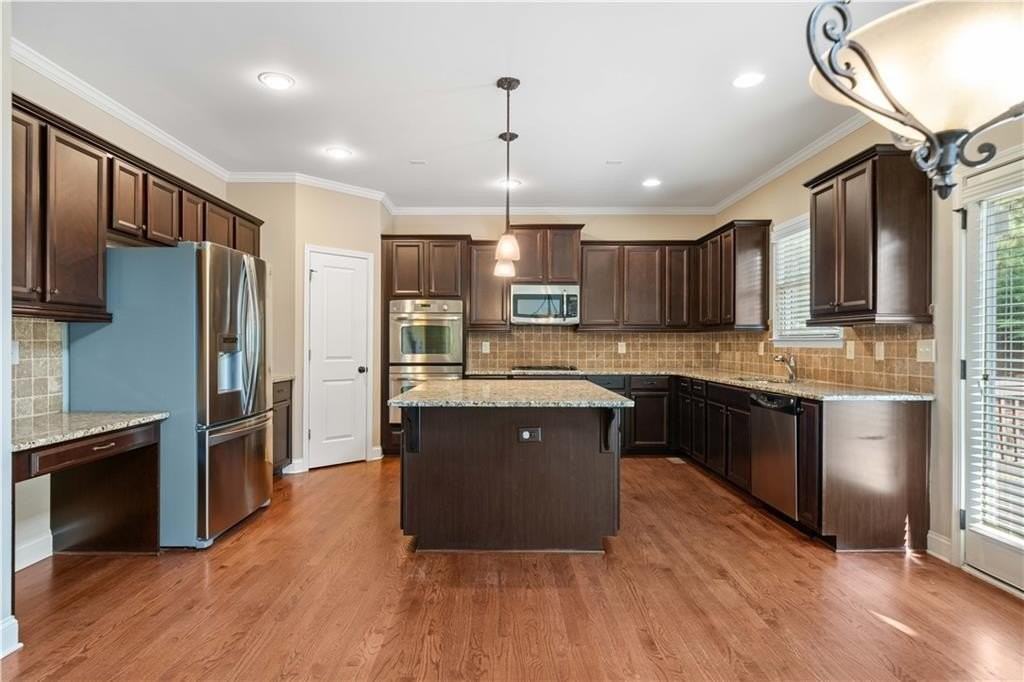 2180 Hilltop Overlook Way - Photo 5 of 39