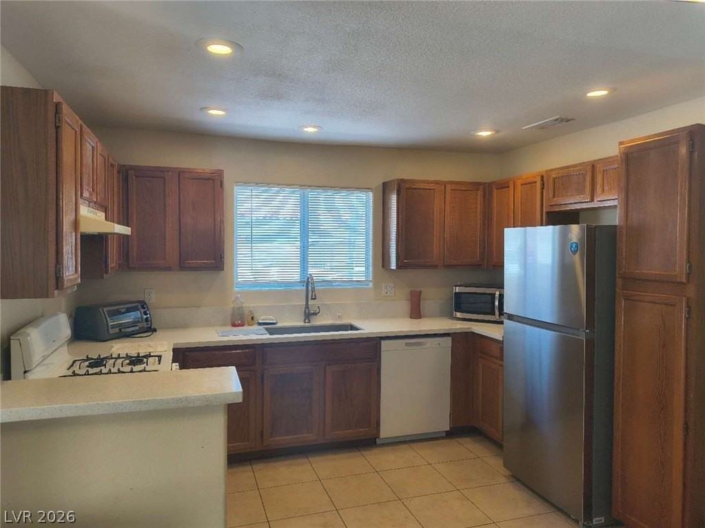 5323 Hanging Tree Ln - Photo 4 of 30