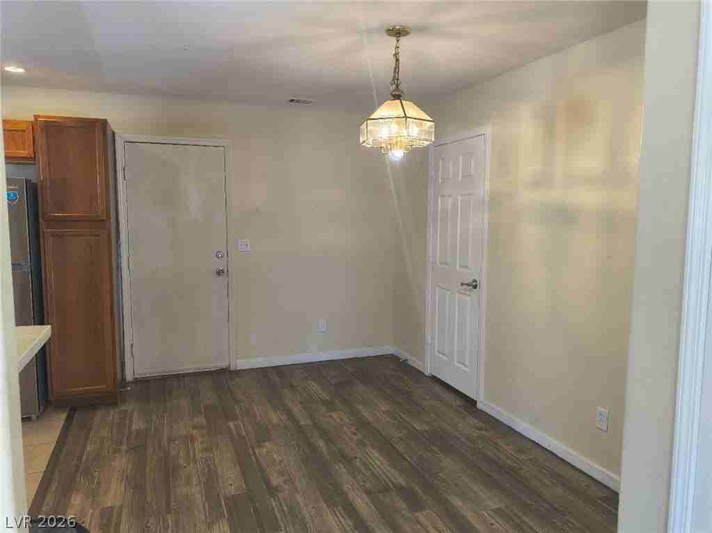 5323 Hanging Tree Ln - Photo 7 of 30