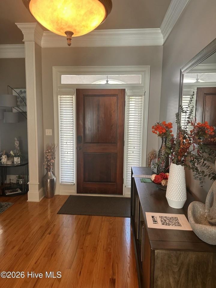 407 Congressional Ct - Photo 5 of 17