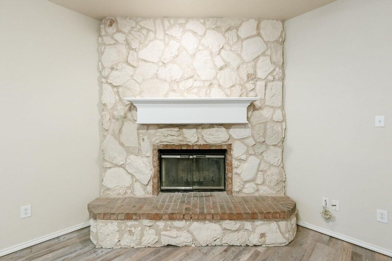 2616 111th St - Photo 5 of 27