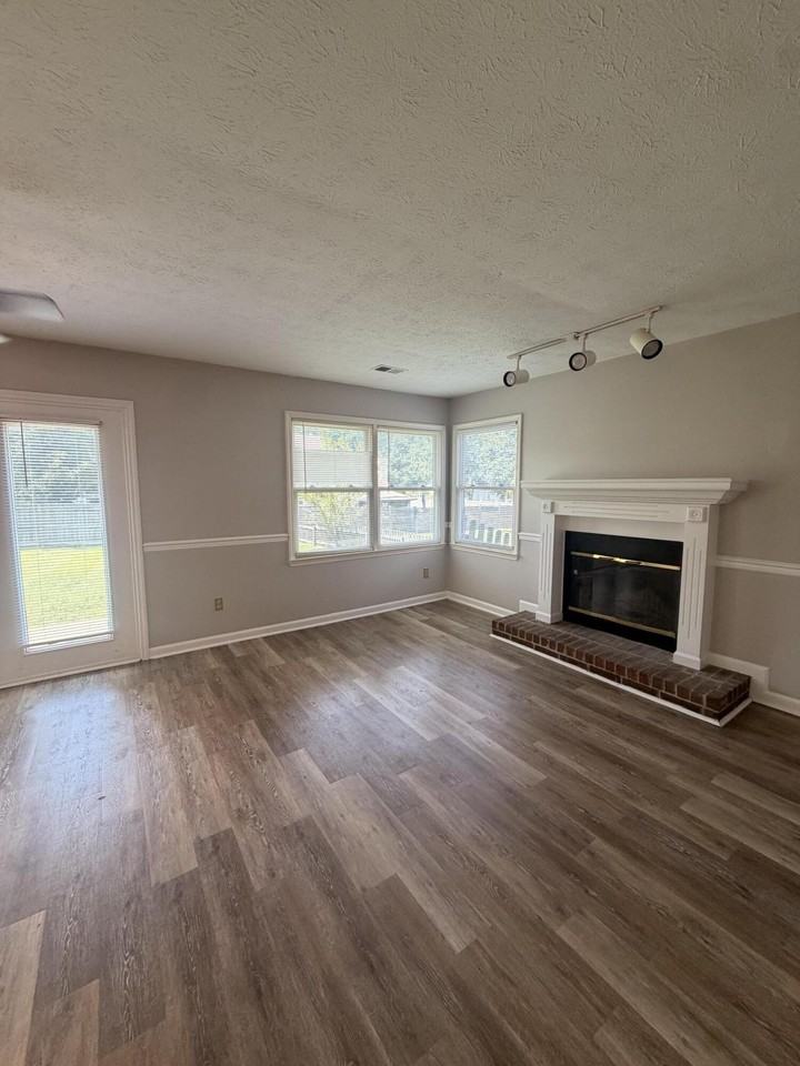3820 Muirfield Pl - Photo 7 of 22