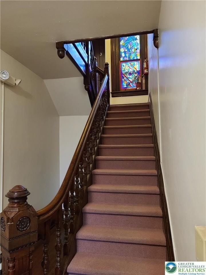507 1st Ave #2R - Photo 4 of 28