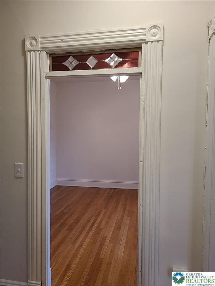 507 1st Ave #2R - Photo 6 of 28