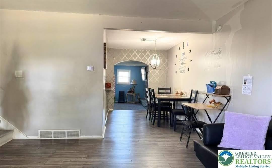 2413 S Church St - Photo 4 of 23