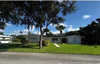 7361 Sw 117th Ter - Photo 1 of 1