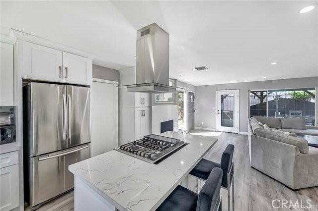 19221 Napa St - Photo 3 of 8