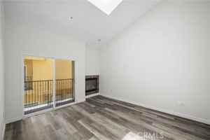 featured image of 5521 Kester Ave #23