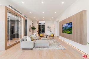 featured image of 13454 Albers St