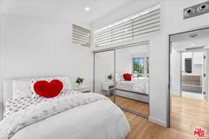 featured image of 3567 Woodcliff Rd