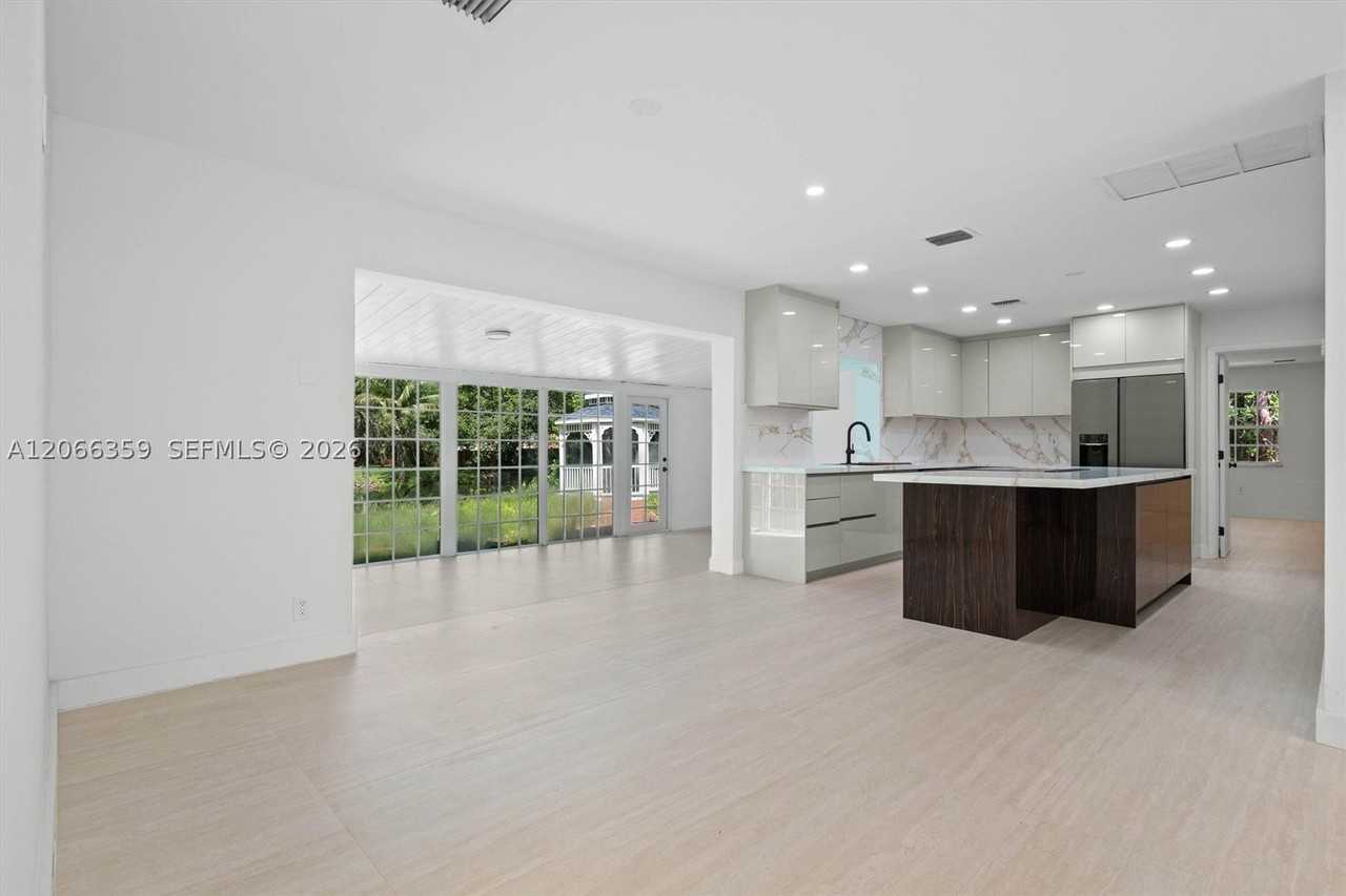 11770 Griffing Blvd #0 - Photo 7 of 44