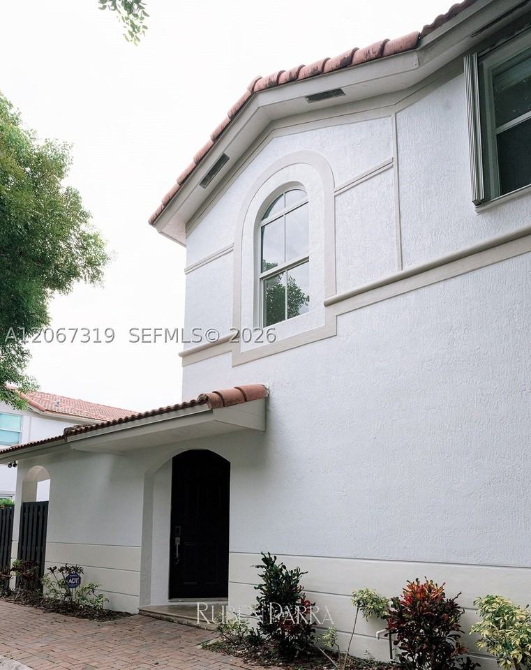 8167 Nw 108th Ct - Photo 4 of 4