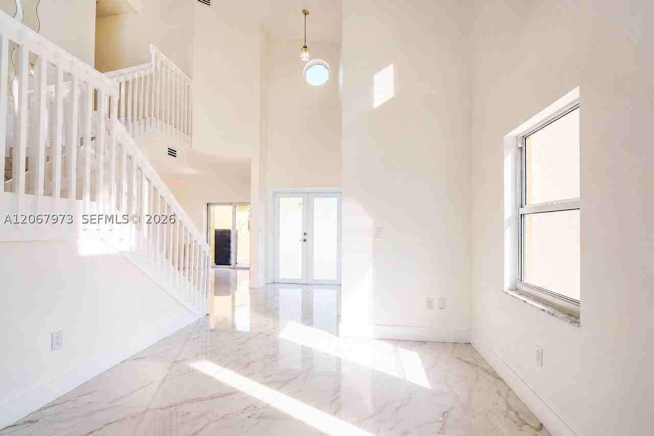 15428 Sw 50th Ter #15428 - Photo 7 of 48