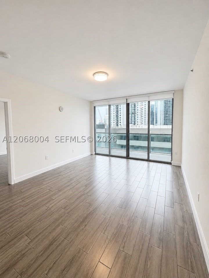 1111 Sw 1st Ave #1722N - Photo 4 of 13
