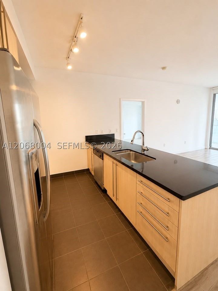 1111 Sw 1st Ave #1722N - Photo 7 of 13