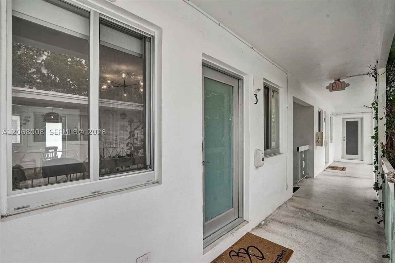 1440 16th St #3 - Photo 2 of 37