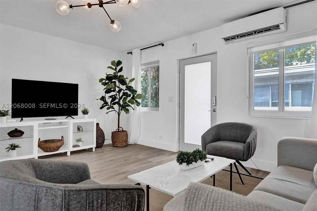 1440 16th St #3 - Photo 7 of 37