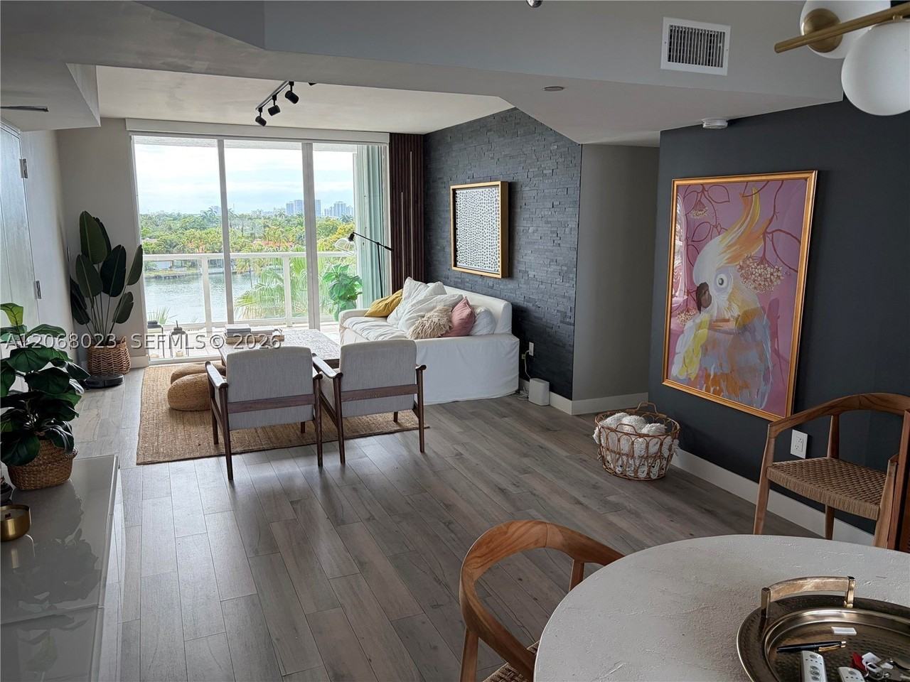 5900 Collins Ave #702 - Photo 2 of 50