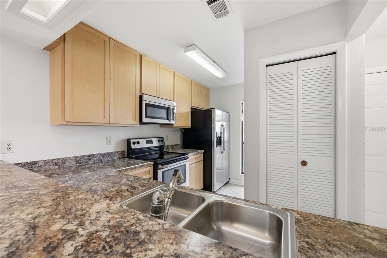 3741 Nw 56th Ln - Photo 3 of 9