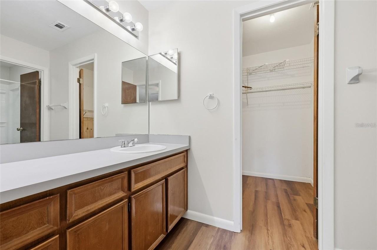 3741 Nw 56th Ln - Photo 5 of 9