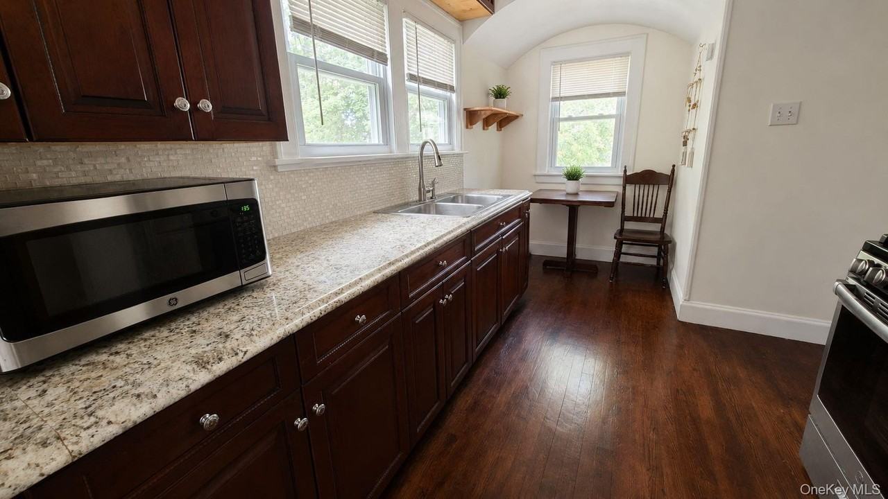 32 S Boulevard - Photo 6 of 16