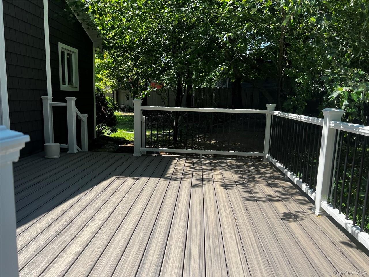 60 Pine St - Photo 3 of 14