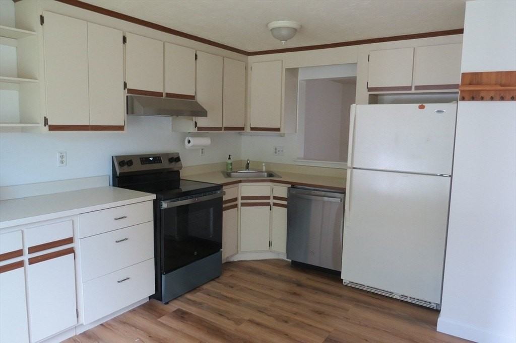 14 Hartshorn Pl #14 - Photo 4 of 24