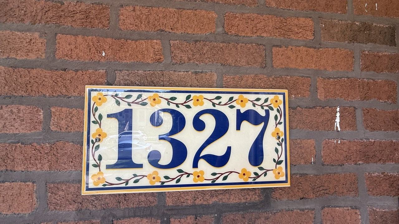 1327 Euclid Ave - Photo 2 of 36