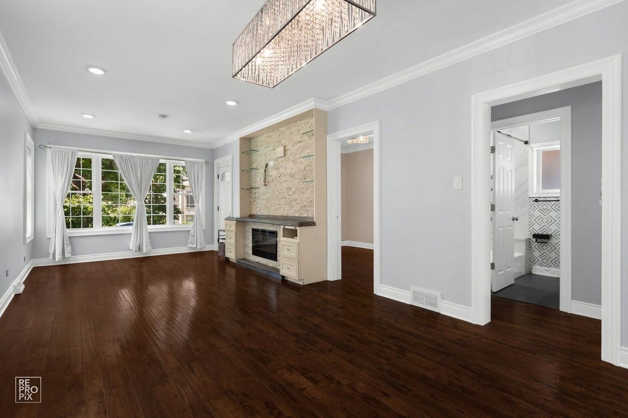 1327 Euclid Ave - Photo 6 of 36