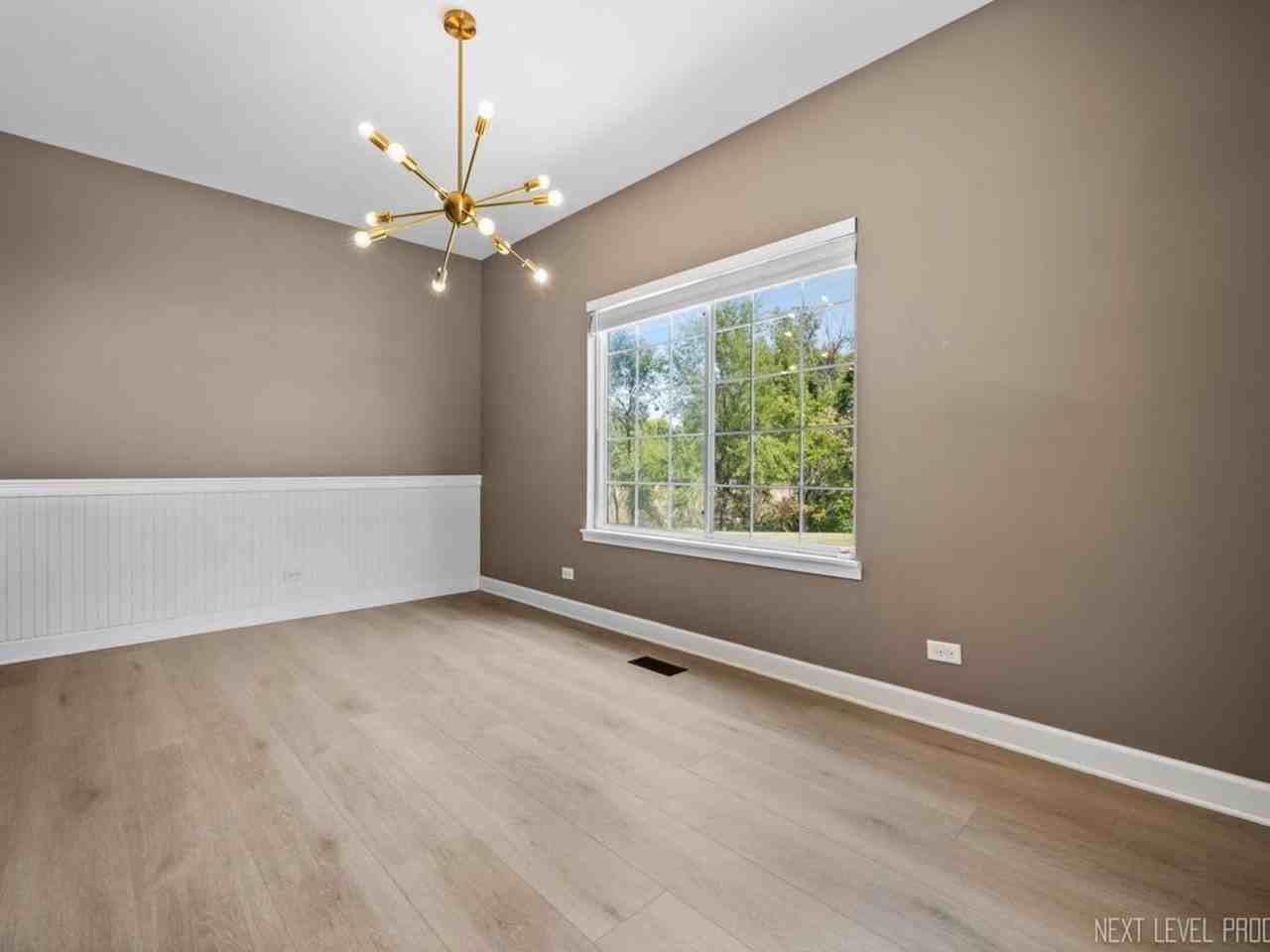 819 Asbury Dr - Photo 7 of 16