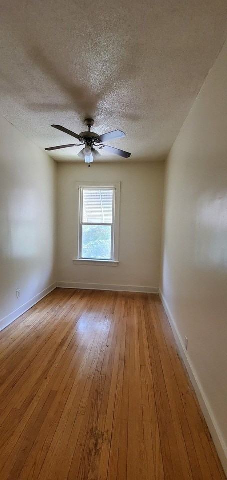 1631 Buena Vista Ave #2 - Photo 6 of 11