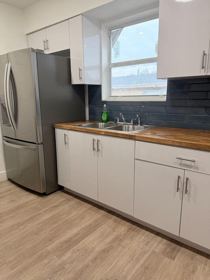 Nw 21st Ct - Photo 5 of 14