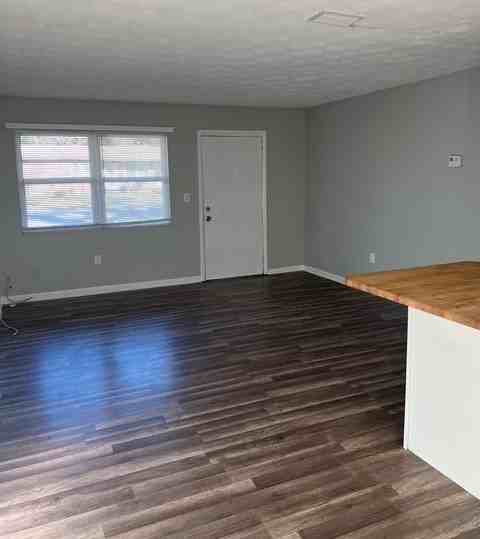 138 Ne Alpha Ter - Photo 2 of 17