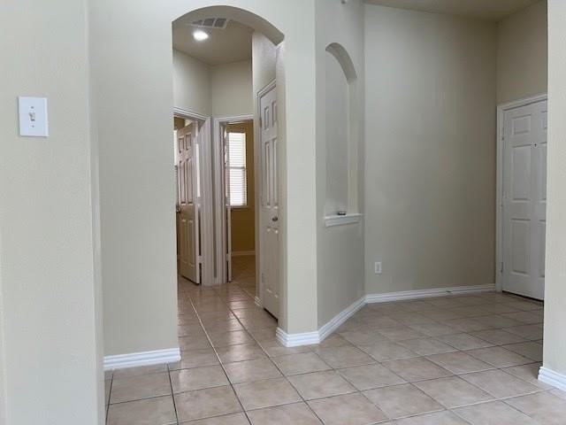 2012 Hopkins Dr - Photo 7 of 38