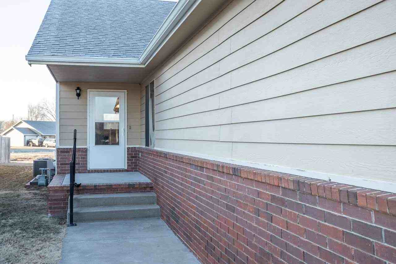 1048 E Karla Ave #1 - Photo 2 of 28