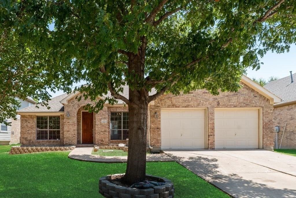 2517 Indian Hills Dr - Photo 4 of 23
