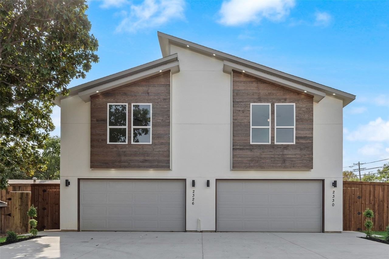 2326 Fairfax Dr