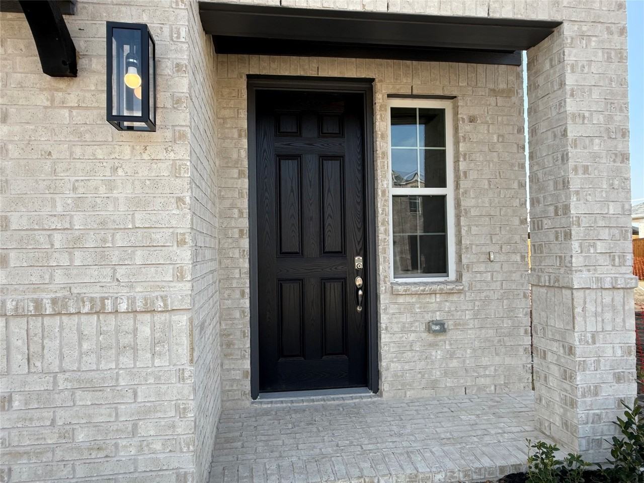 3206 Cordelia Dr - Photo 4 of 40