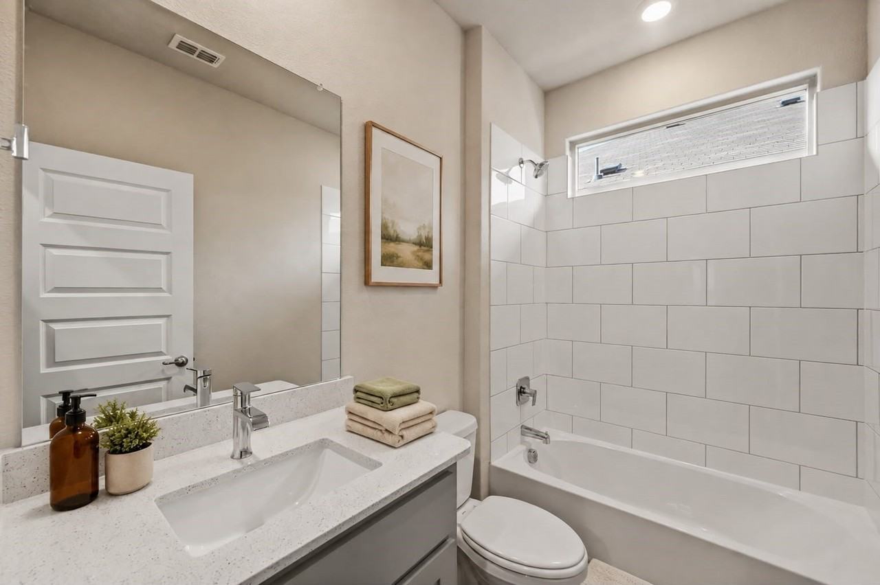 15940 Stableford Rd - Photo 7 of 12