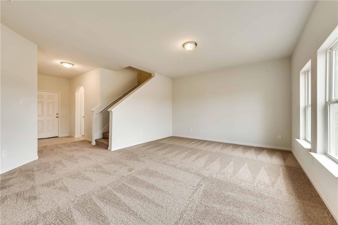 105 Curt St - Photo 2 of 15