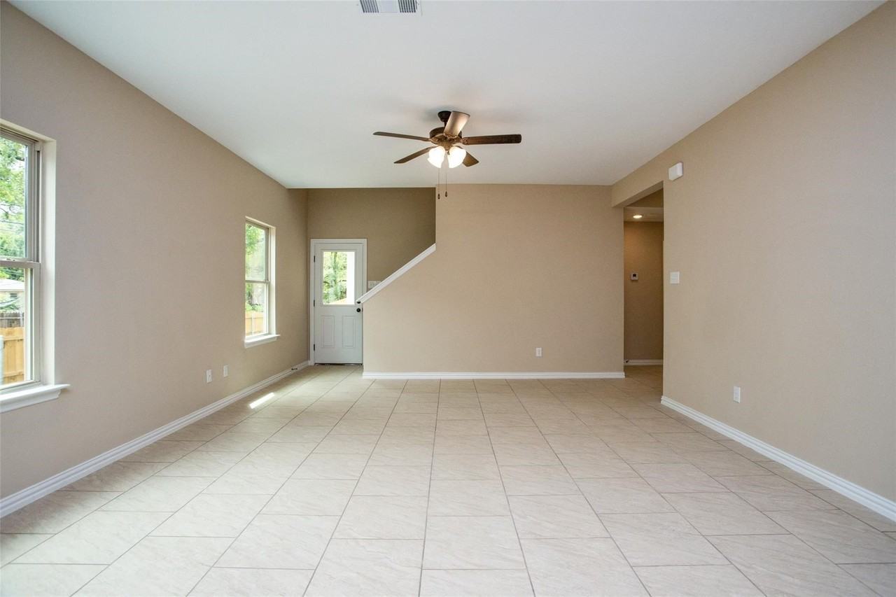 134 Canales Cir - Photo 5 of 25