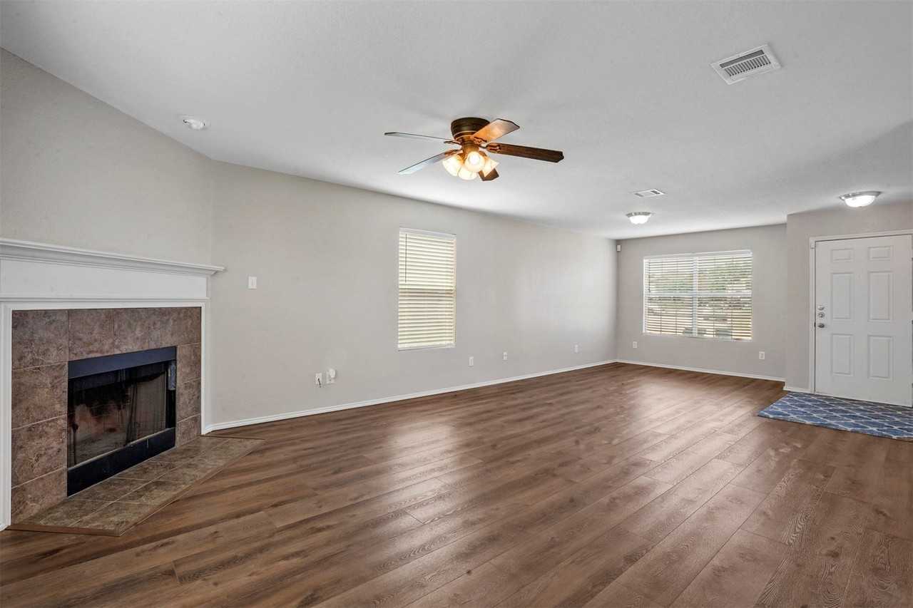 6432 Paradise Valley Rd - Photo 5 of 23