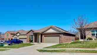 741 Windsor Ct - Photo 1 of 1