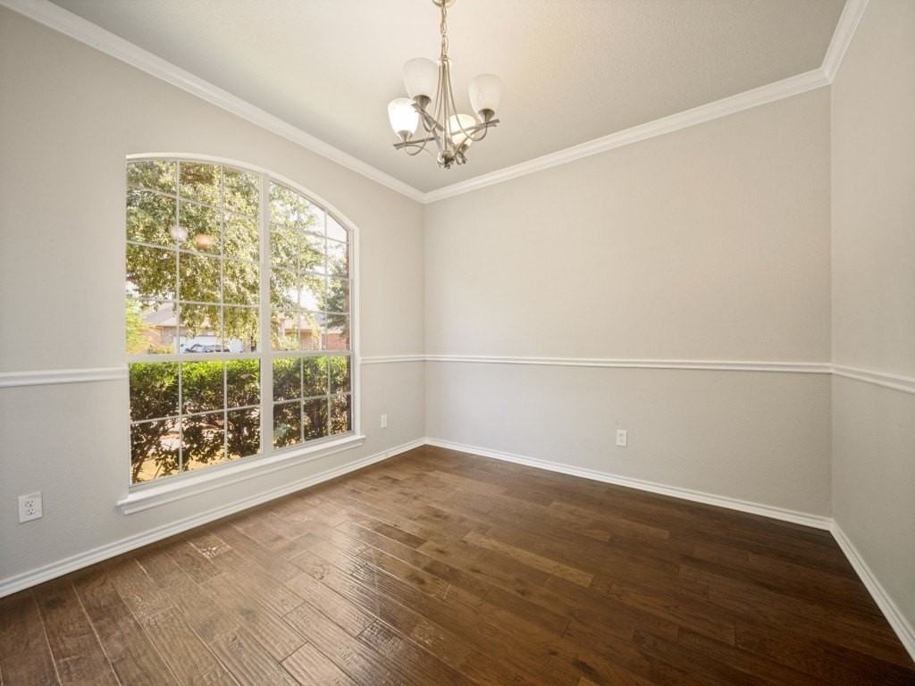 3213 Hornbeam St - Photo 6 of 25