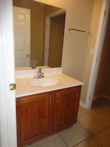 1217 Osburn Rd #1219C - Photo 6 of 9